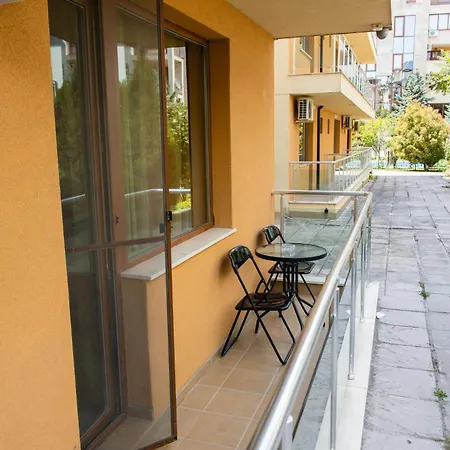 In The Center Of Sunny By Flat Mаnаger 아파트