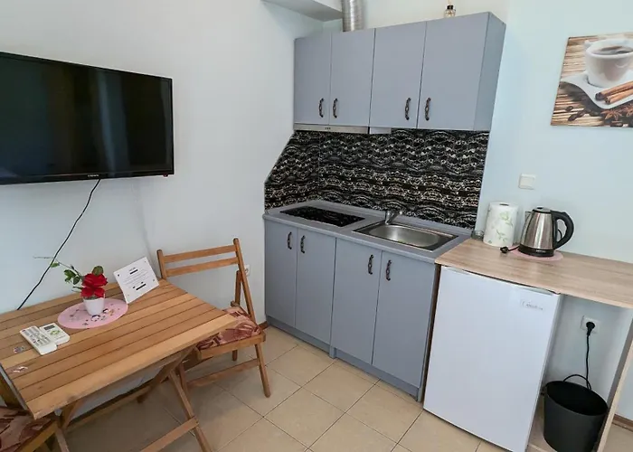 In The Center Of Sunny By Flat Mаnаger 아파트 *